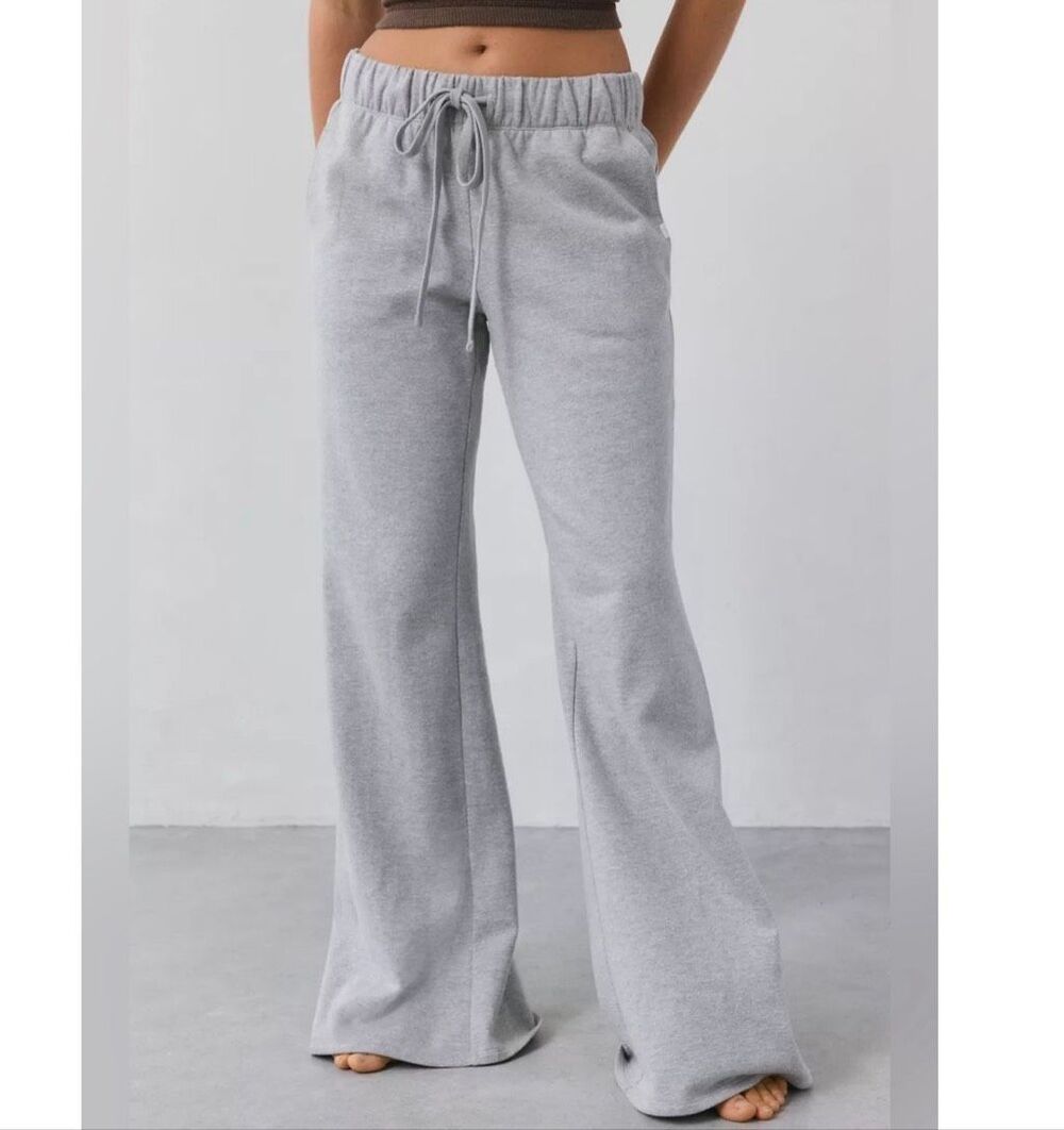UO Out From Under Lived In Flare Sweatpant in Heather Grey M NEW